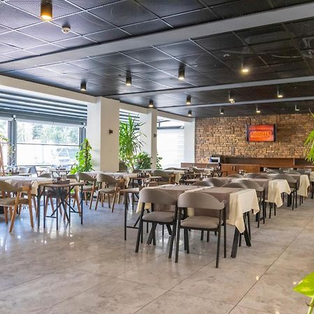 Dorana Hotel 키레니아 외부 사진