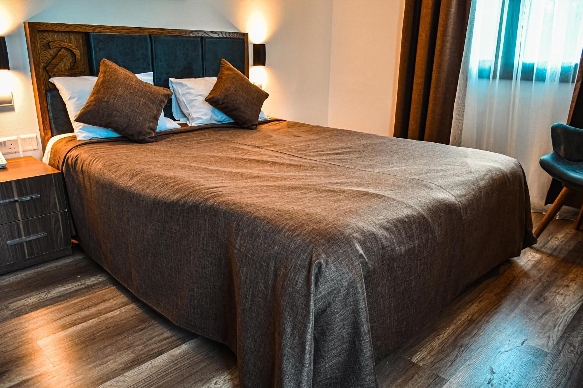 Dorana Hotel 키레니아 외부 사진
