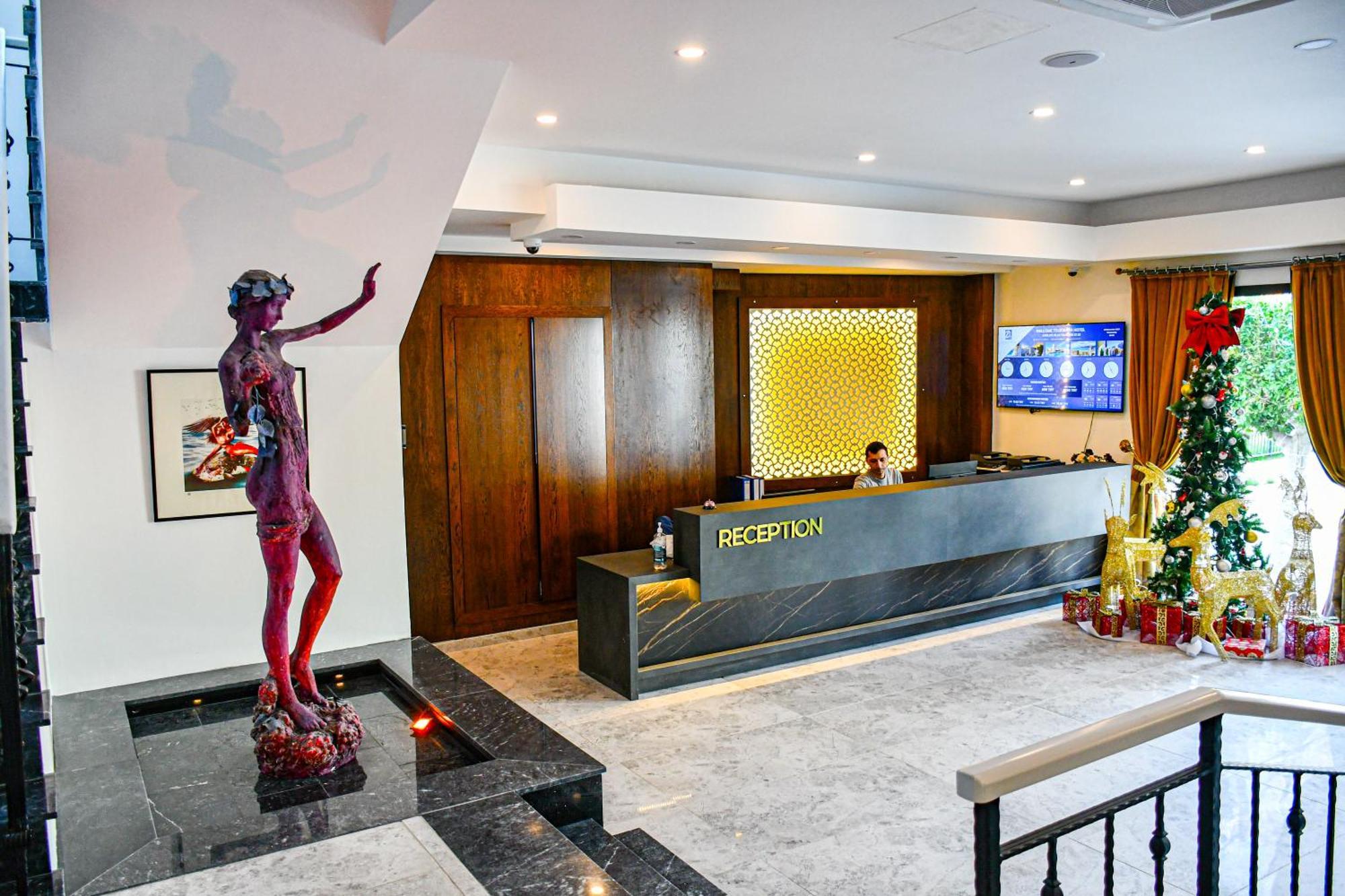 Dorana Hotel 키레니아 외부 사진