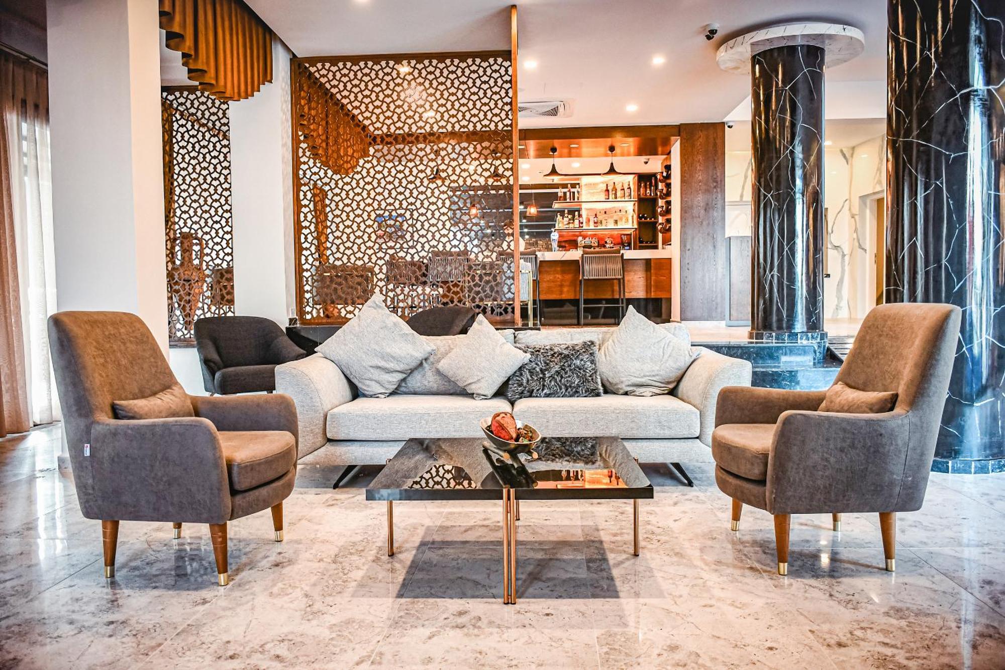 Dorana Hotel 키레니아 외부 사진