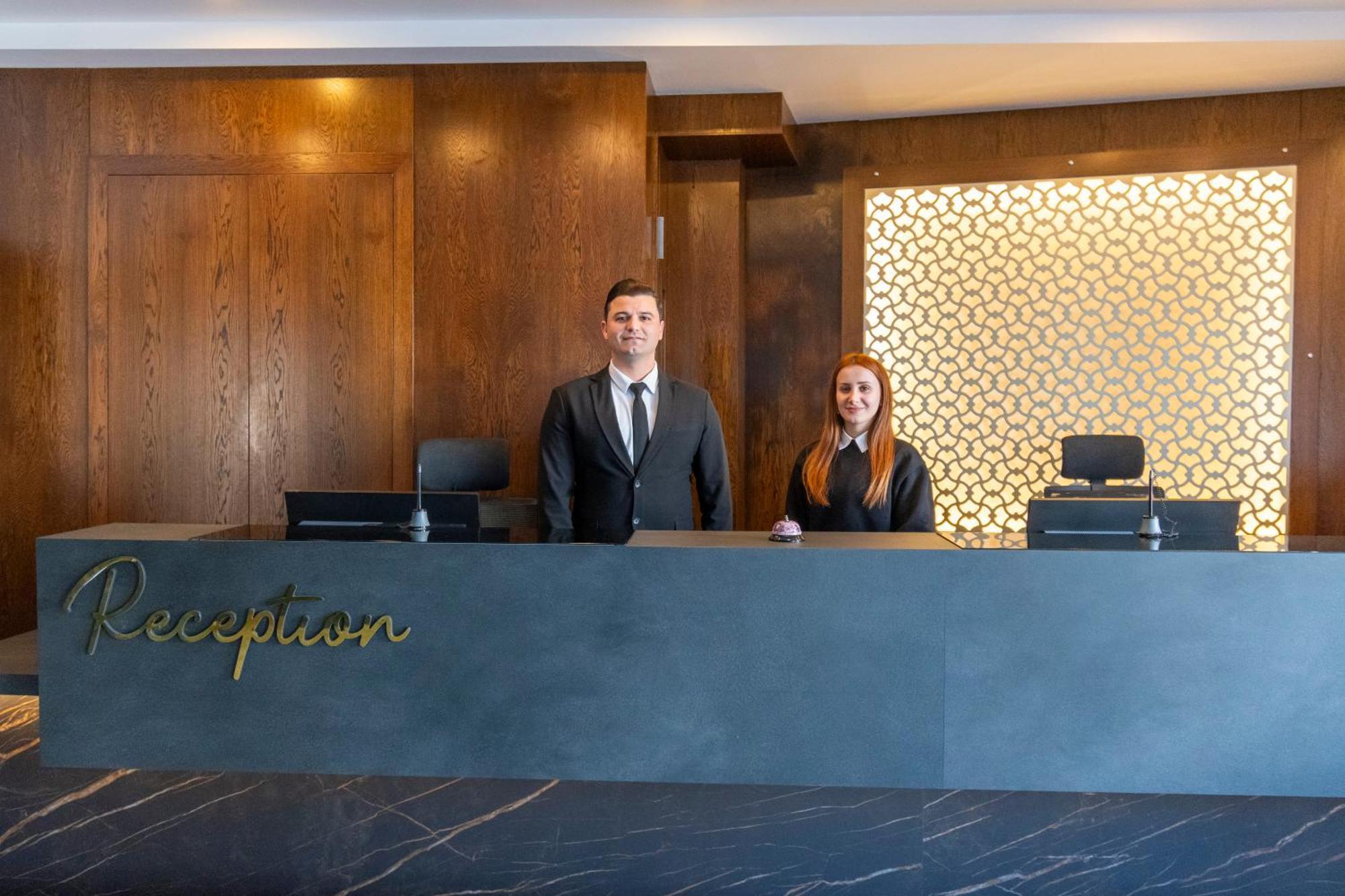 Dorana Hotel 키레니아 외부 사진